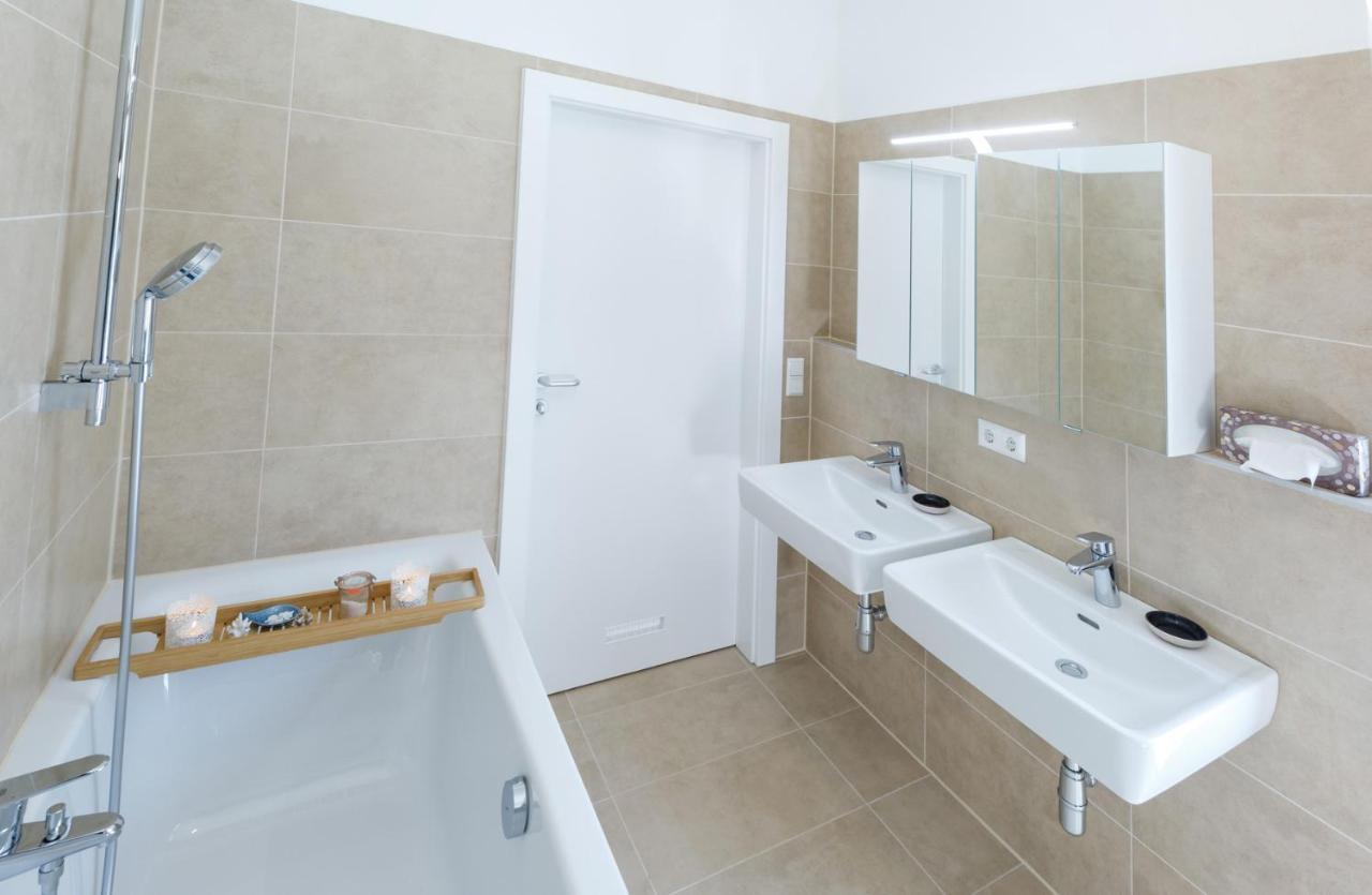 Ferienwohnung Narzisse - City Appartement im Kurpark Bad Aussee Buitenkant foto