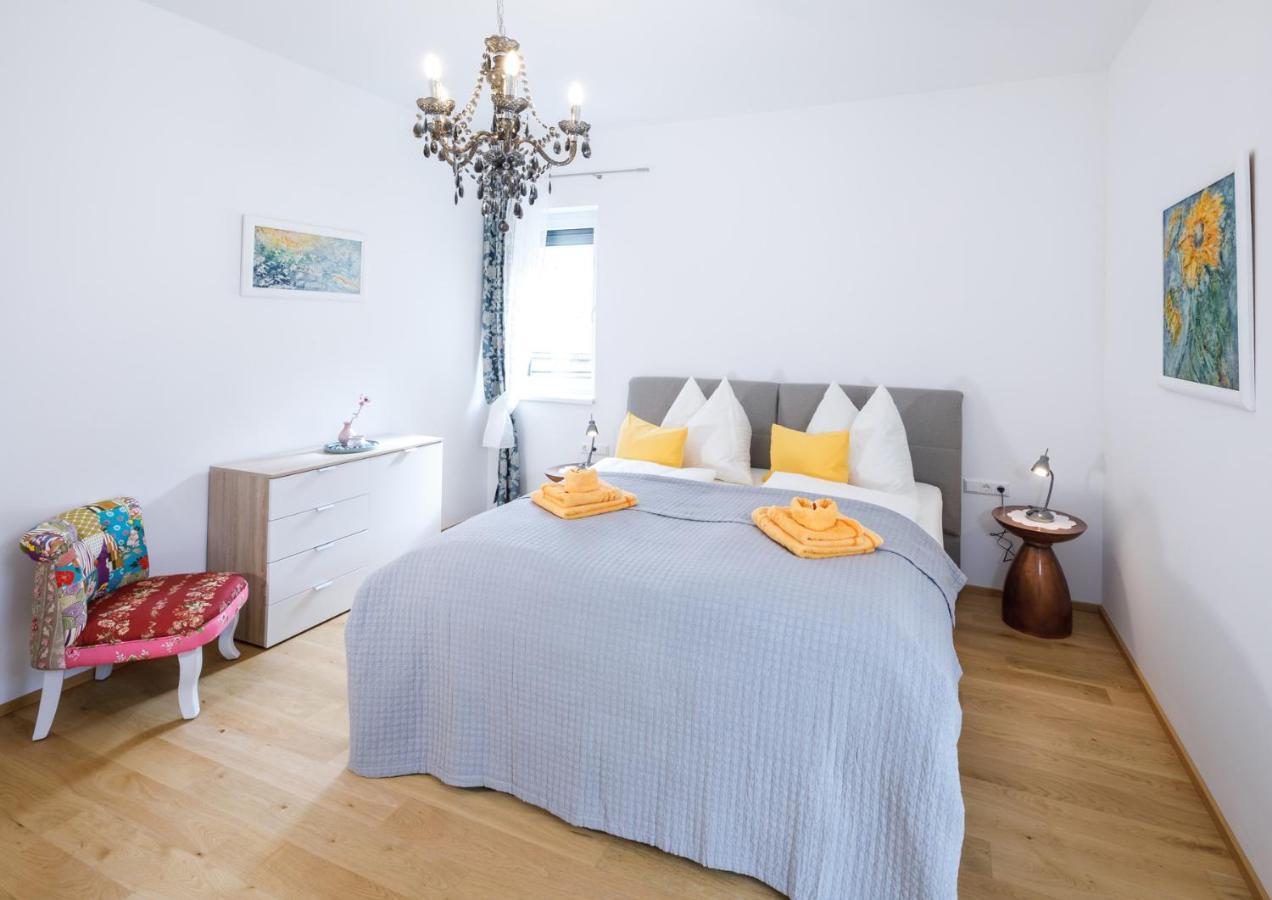 Ferienwohnung Narzisse - City Appartement im Kurpark Bad Aussee Buitenkant foto
